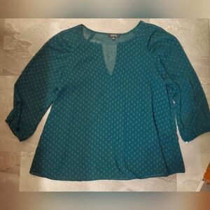 Aritzia Babaton Augustus blouse. "Cress" color (Green). Sheer. Patterns. M.